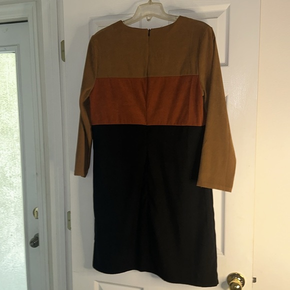 EUC CITI DRESS COLORBLOCK DRESS - Picture 3 of 3